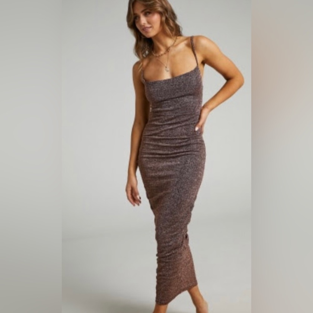 Sparkly, stretchy, body con dress!
